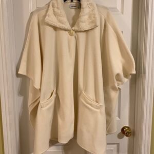 LeModa OneSize cream color poncho/wrap/cape fleece like with faux fur collar